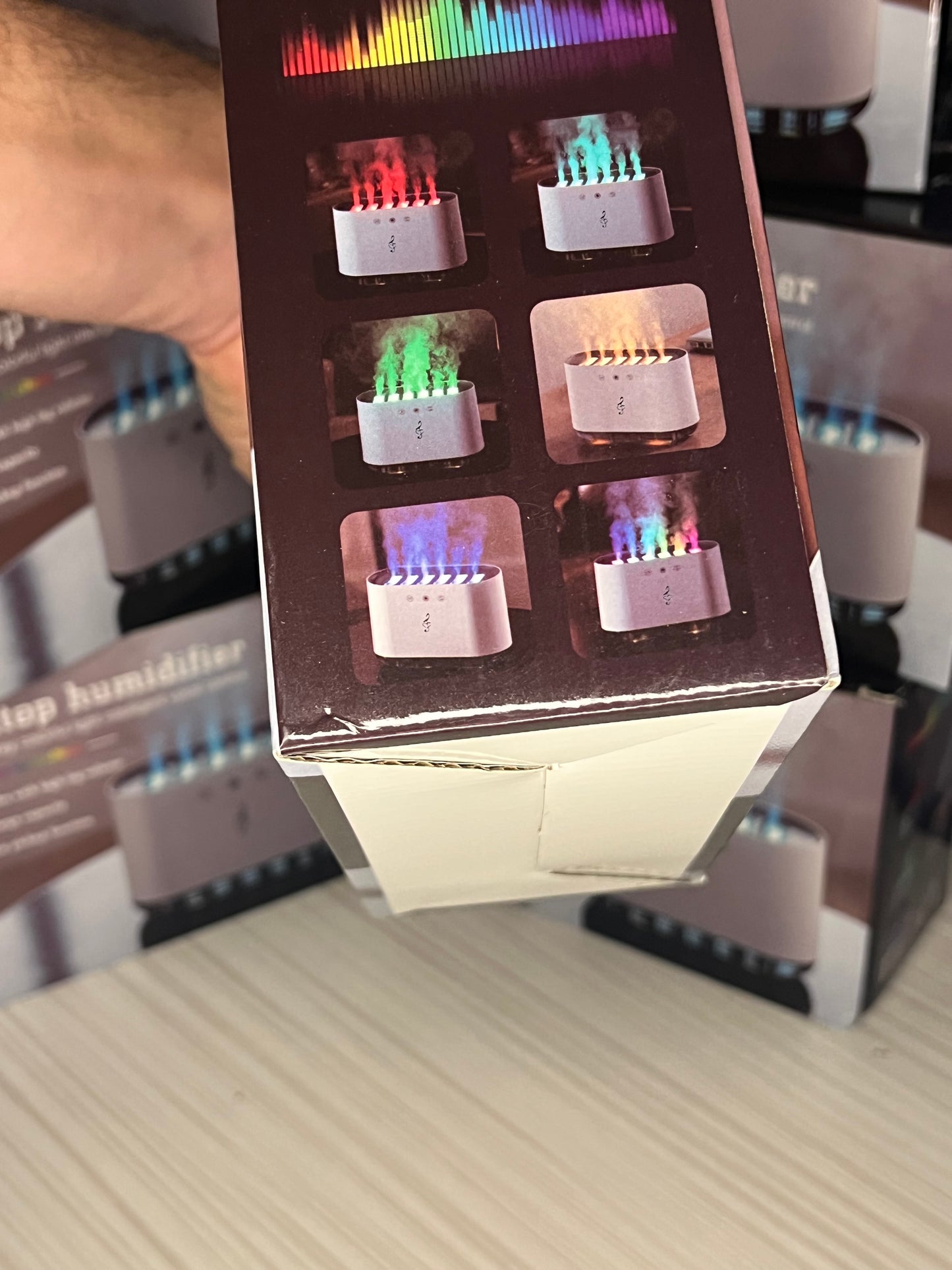 مرطب هواء غرفة او مكتب ذكي بـ 6 مخارج بخار وإضاءة هادئ وفعّال